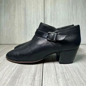 Clarks Maypearl Black Leather Ankle Buckle Strap Booties Heeled Womens Size 9.5